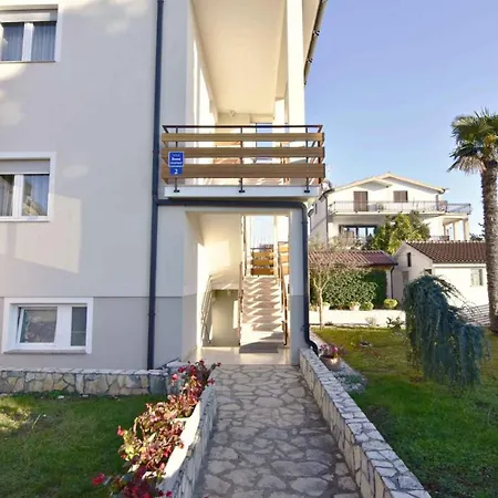 Apartman With A Parking Space - 22680
