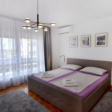 With Parking Space - 22680 Appartement Umag
