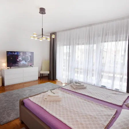 Apartament With Parking Space - 22680 Umag
