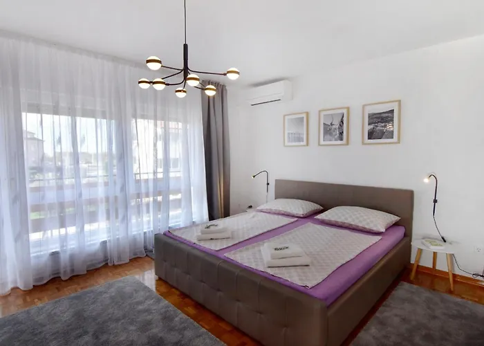 With Parking Space - 22680 Appartement Umag