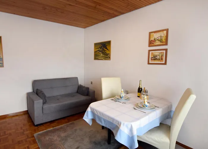 With Parking Space - 22680 Appartement *