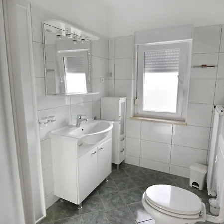 With Parking Space - 22680 * Umag