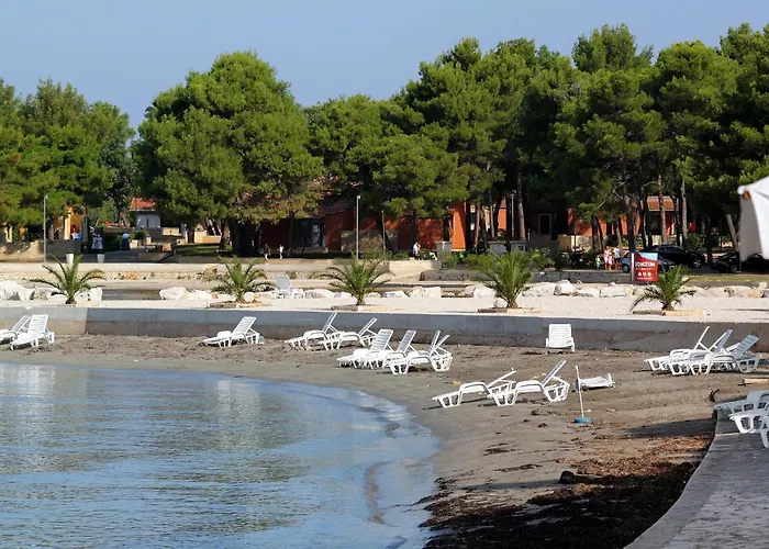 With Parking Space - 22680 Umag