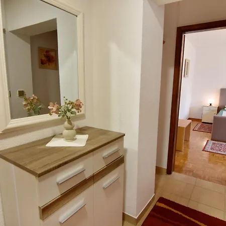 With Parking Space - 22680 Daire