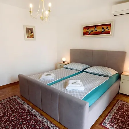 Appartamento With Parking Space - 22680
